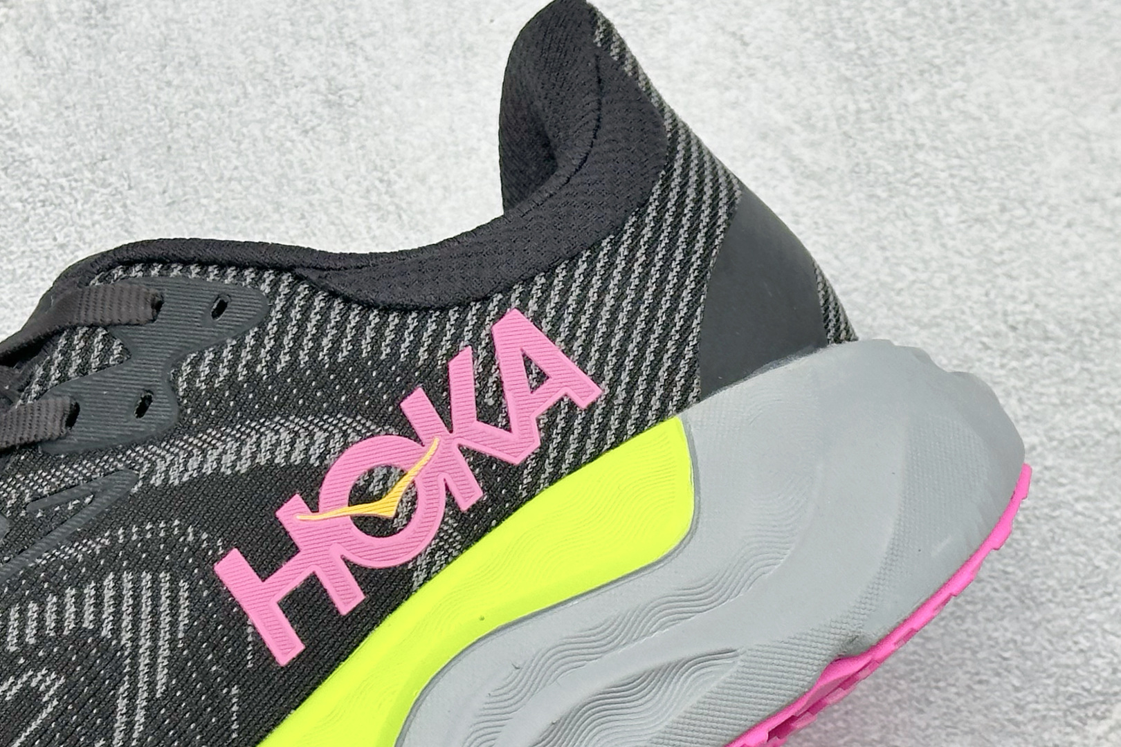 ST版HOKA ONE ONE M ARAHI 8时尚舒适 织物减震防滑支撑低帮 越野跑步鞋货号: -C