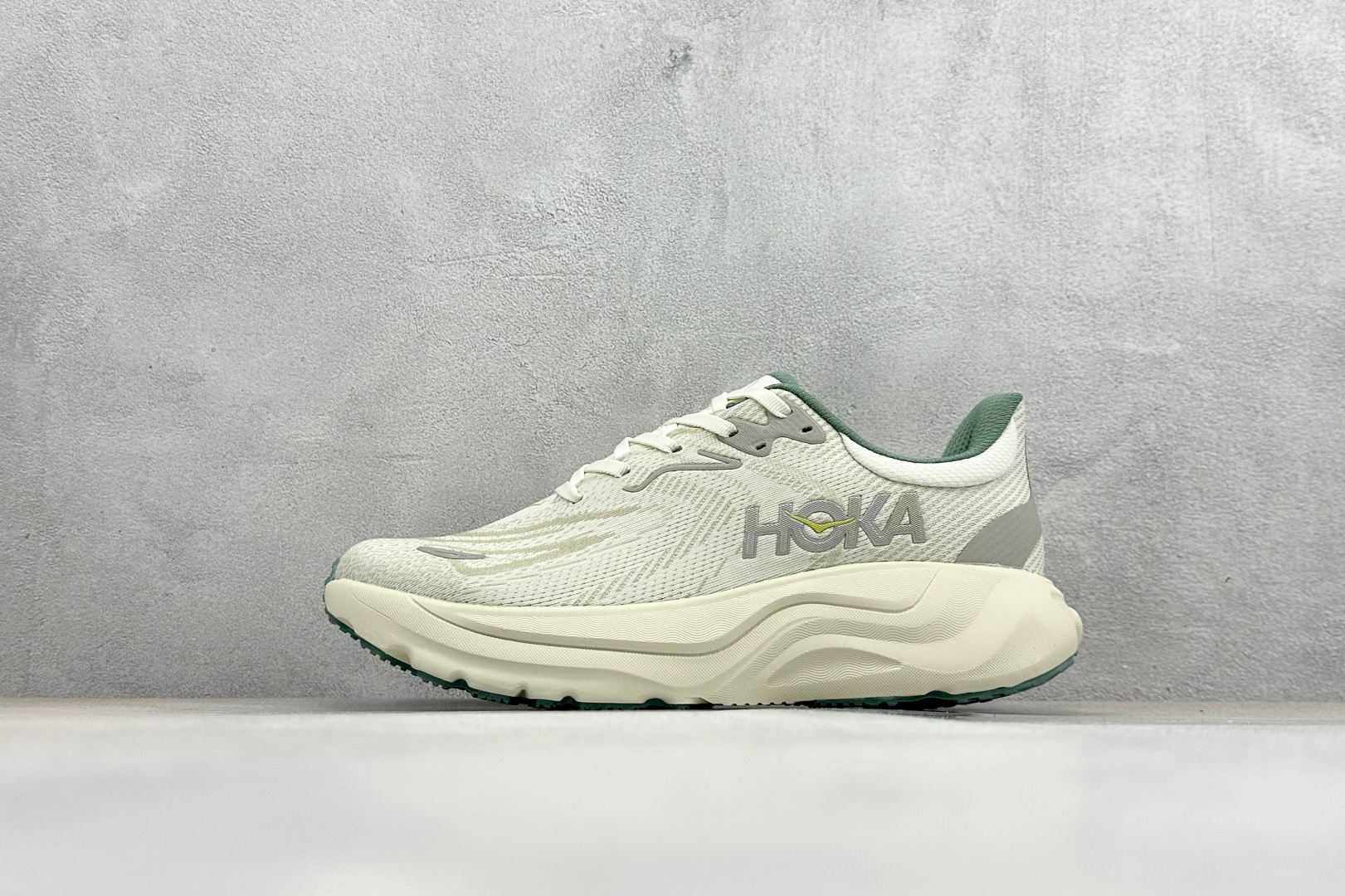ST版HOKA ONE ONE M ARAHI 8时尚舒适 织物减震防滑支撑低帮 越野跑步鞋货号: -T