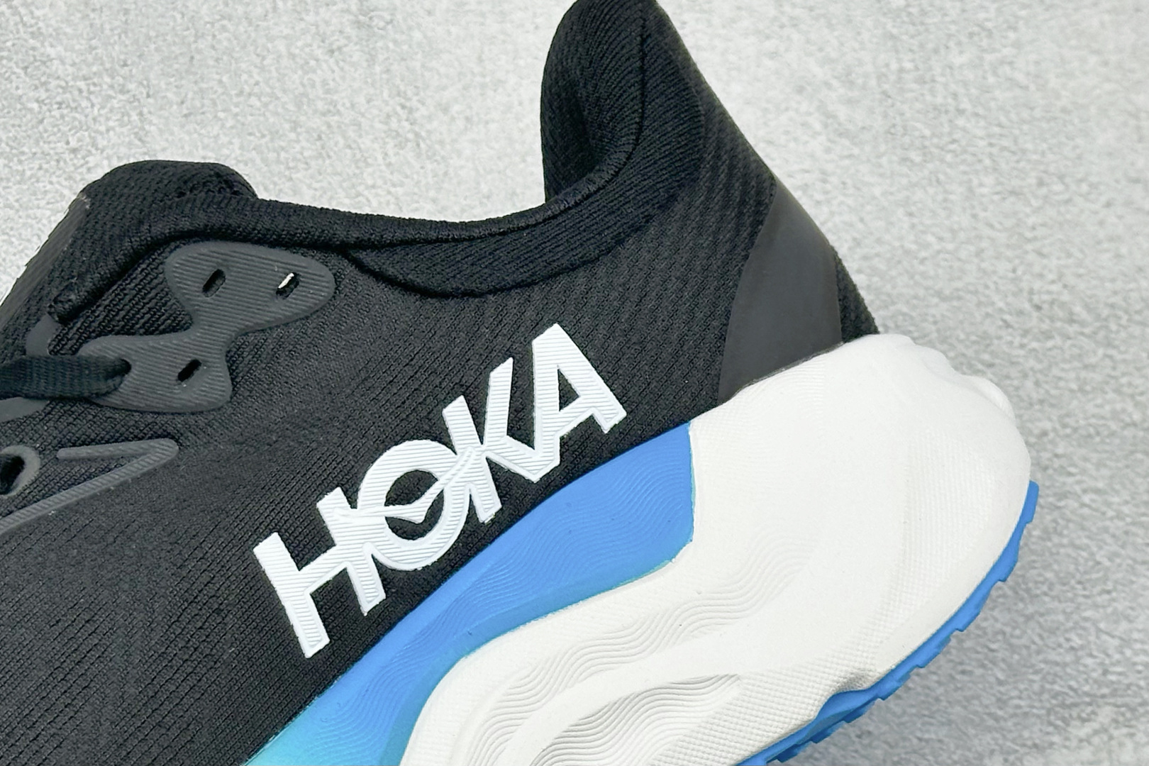ST版HOKA ONE ONE M ARAHI 8时尚舒适 织物减震防滑支撑低帮 越野跑步鞋货号: -B
