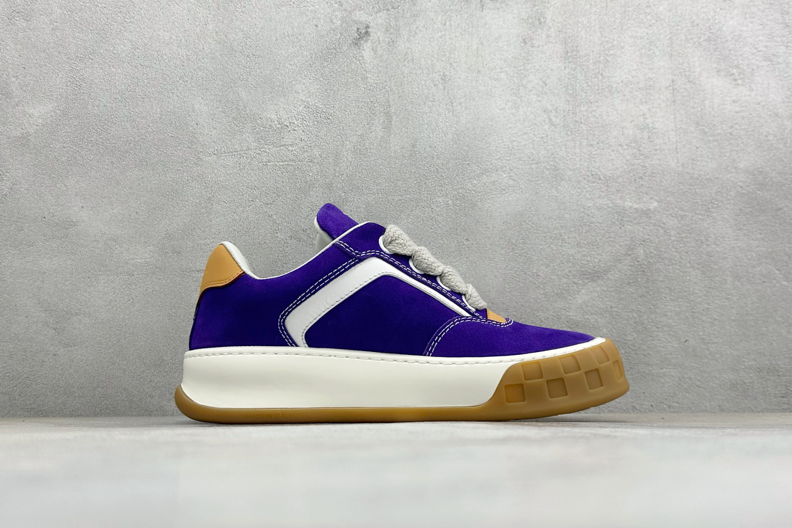 450 LOUIS VUITTON Tilted系列 2026早春全新上架 Tilted Low Sneakers系列低帮复古休闲运动板鞋 广-Chinese UA Cheap High Quatity Brand Clothes Bags handbags Sneakers wholesale wholesaler seller from China Factory suppliers Fashion Clothing Shoes best Quality Beautiful Price 450 LOUIS VUITTON Tilted系列 2026早春全新上架 Tilted Low Sneakers系列低帮复古休闲运动板鞋 广