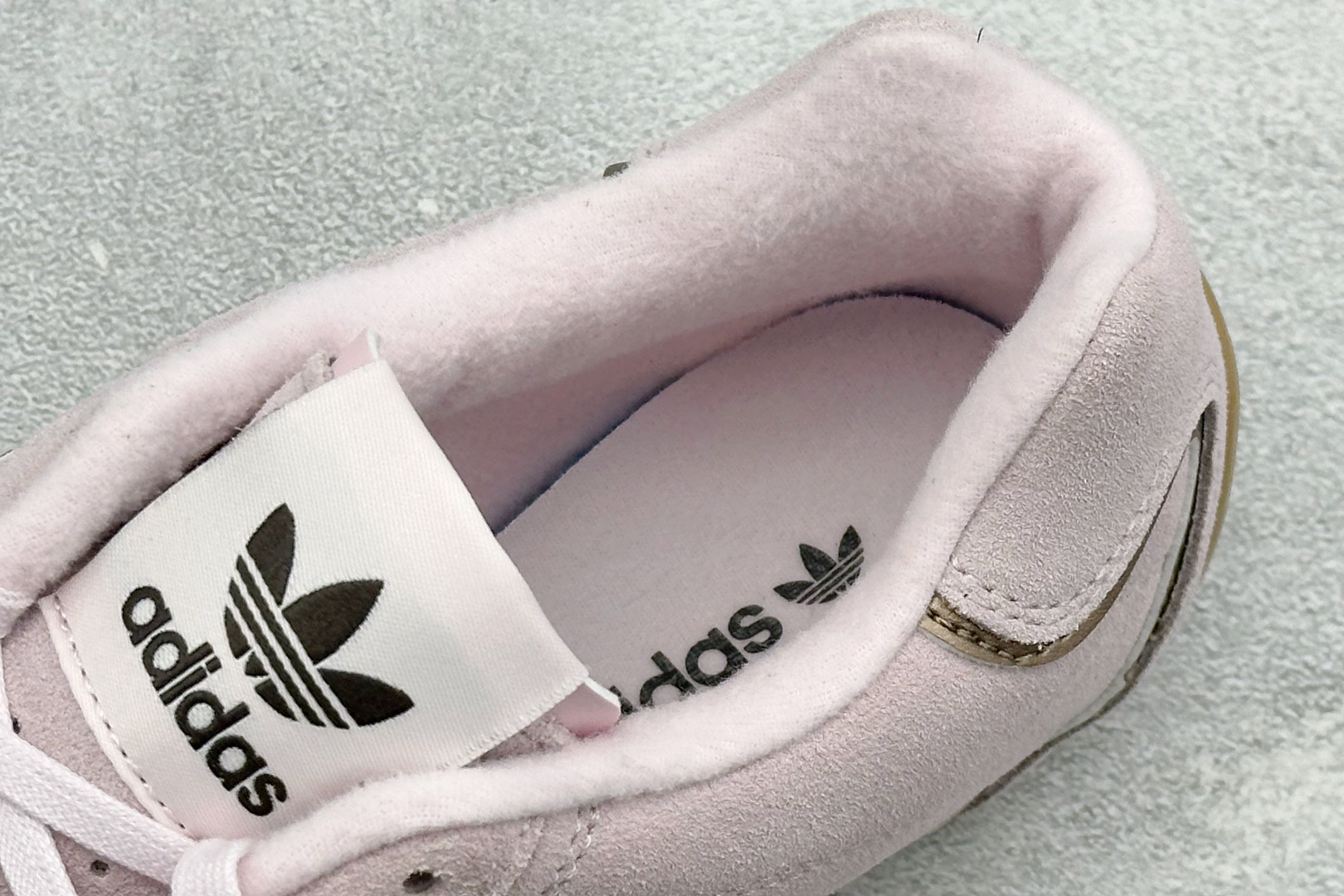 Adidas Originals Adiracer Lo 阿迪达斯潮流防滑耐磨休闲跑步鞋 JS4519 Adidas Originals Adiracer Lo 阿迪达斯潮流防滑耐磨休闲跑步鞋 JS4519
