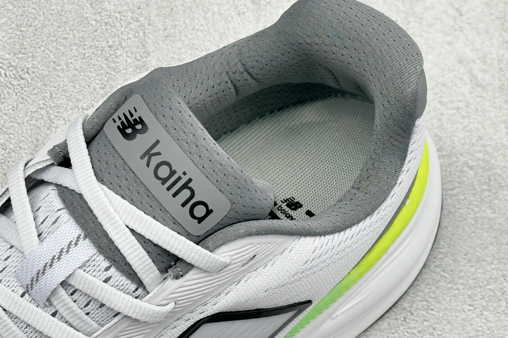 200 New Balance NB Fresh Foam 舒适运动织物防滑耐磨低帮马拉松跑步鞋 MMOR68L
