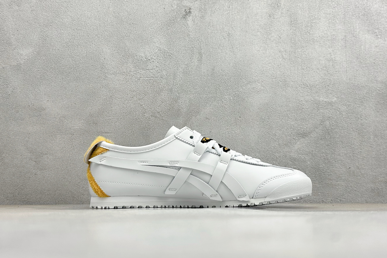 Asics 鬼冢虎 Mexico 66 GNY 白黄 1183C565-100 Asics 鬼冢虎 Mexico 66 GNY 白黄 1183C565-100