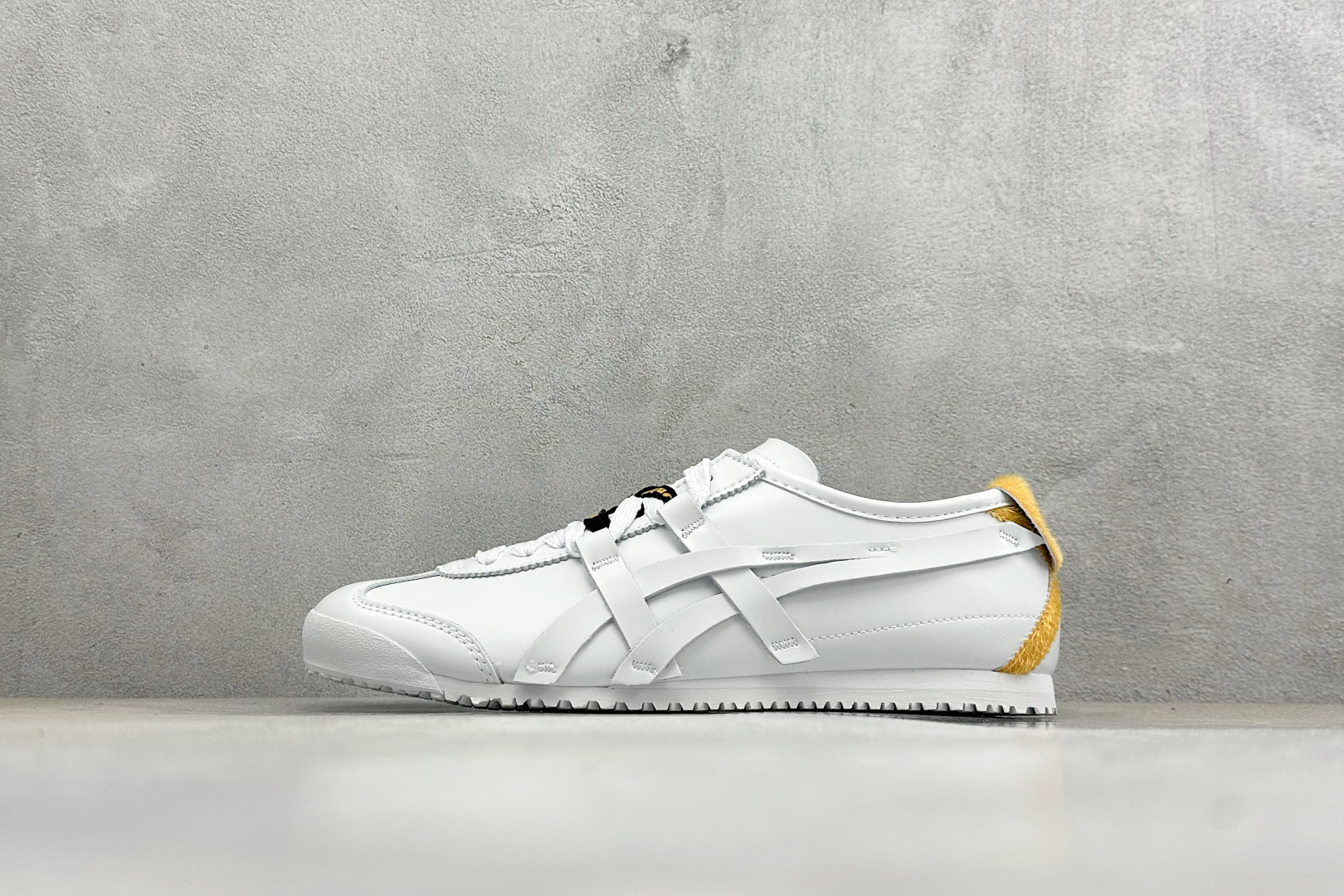 Asics 鬼冢虎 Mexico 66 GNY 白黄 1183C565-100 Asics 鬼冢虎 Mexico 66 GNY 白黄 1183C565-100