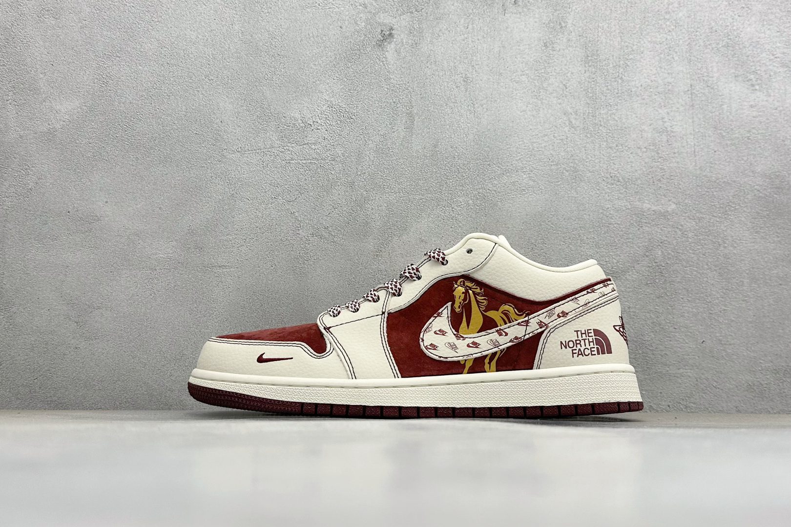 福利特价 Air Jordan 1 Low AJ1 乔1 联名 高端定制 低帮复古篮球鞋#定制皮料 原厂