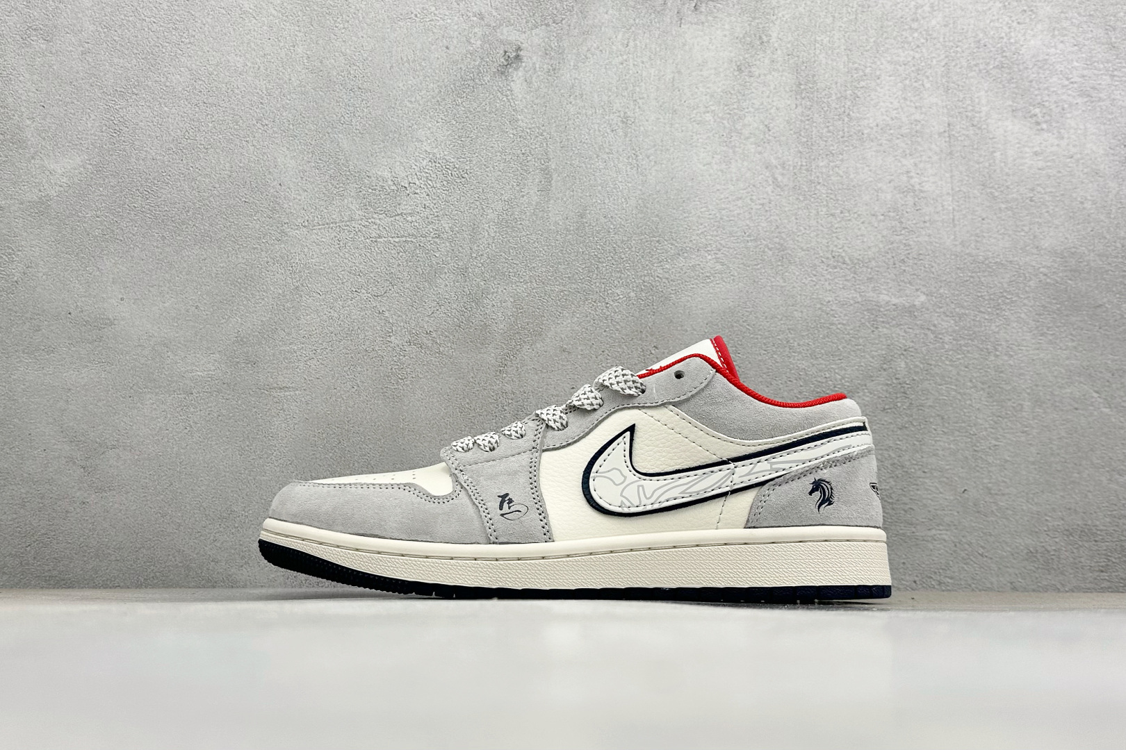 福利特价 Air Jordan 1 Low AJ1 乔1 联名 高端定制 低帮复古篮球鞋#定制皮料 原厂