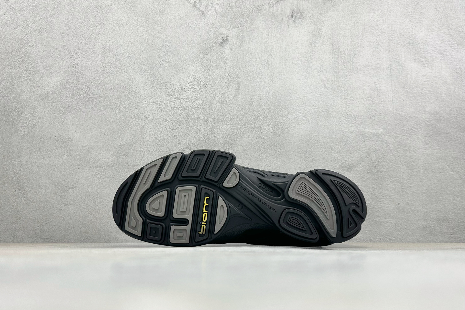 270 M版Ecco 爱步BIOM健步探索系列缓震运动鞋 8005550-Chinese UA Cheap High Quatity Brand Clothes Bags handbags Sneakers wholesale wholesaler seller from China Factory suppliers Fashion Clothing Shoes best Quality Beautiful Price 270 M版Ecco 爱步BIOM健步探索系列缓震运动鞋 8005550