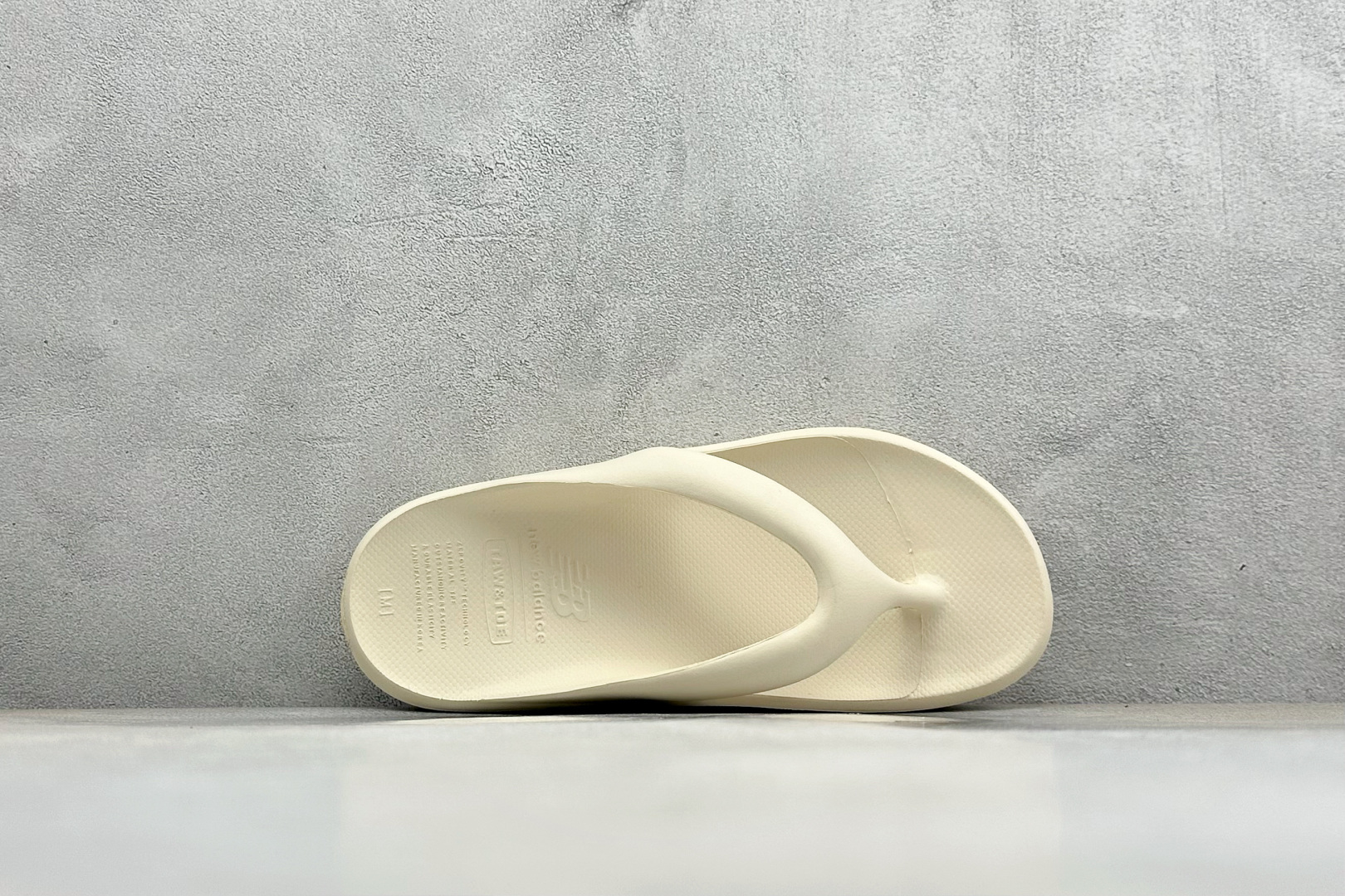 80 CX版New balance NB X TAW&TOE 夏季沙滩休闲凉拖人字拖 超软云朵气垫拖鞋 SD5601GIV