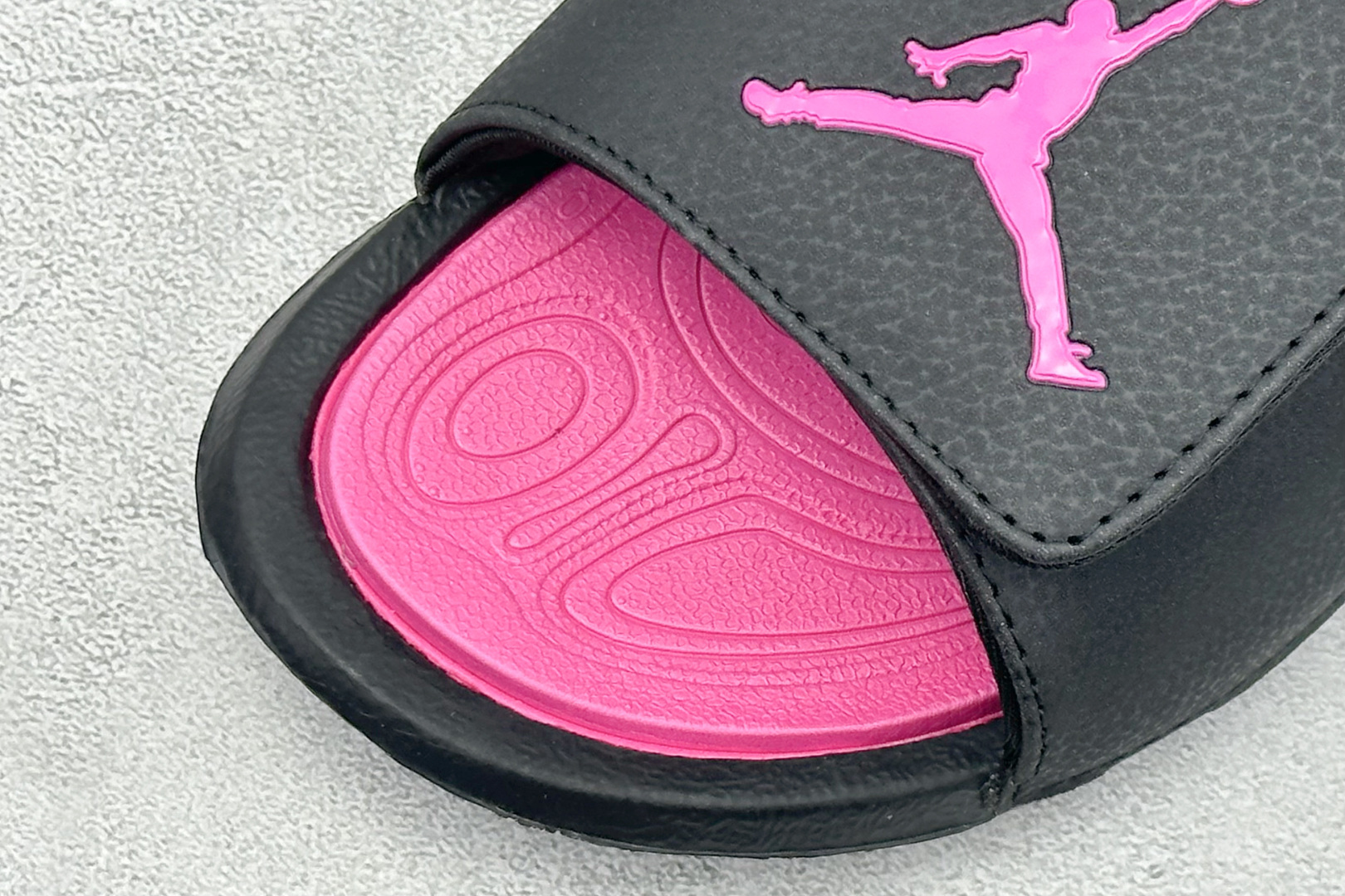 CX版JORDAN HYDRO XIII RETRO 舒适透气防滑魔术贴一字拖鞋 684920-003 CX版JORDAN HYDRO XIII RETRO 舒适透气防滑魔术贴一字拖鞋 684920-003