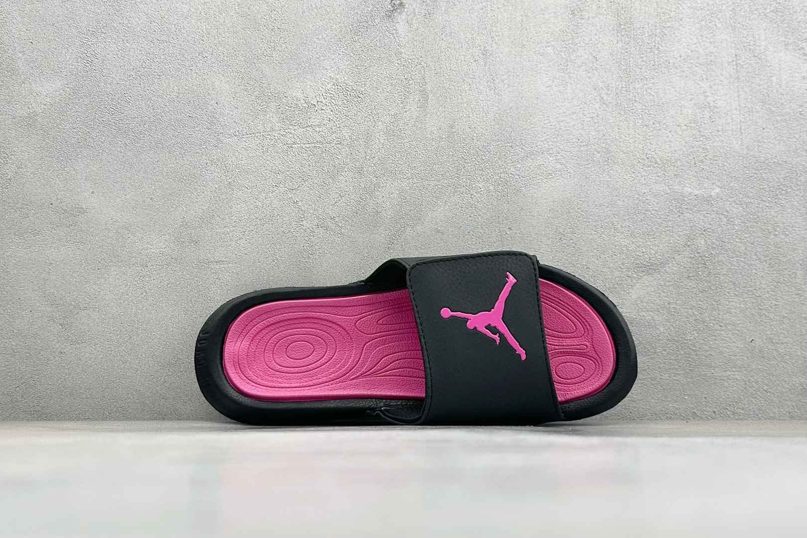 CX版JORDAN HYDRO XIII RETRO 舒适透气防滑魔术贴一字拖鞋 684920-003 CX版JORDAN HYDRO XIII RETRO 舒适透气防滑魔术贴一字拖鞋 684920-003