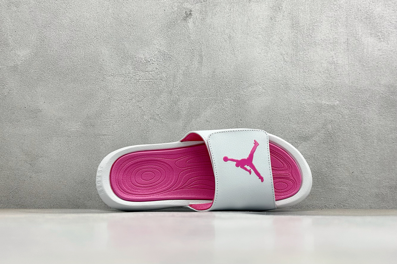 CX版JORDAN HYDRO XIII RETRO 舒适透气防滑魔术贴一字拖鞋 684920-002 CX版JORDAN HYDRO XIII RETRO 舒适透气防滑魔术贴一字拖鞋 684920-002