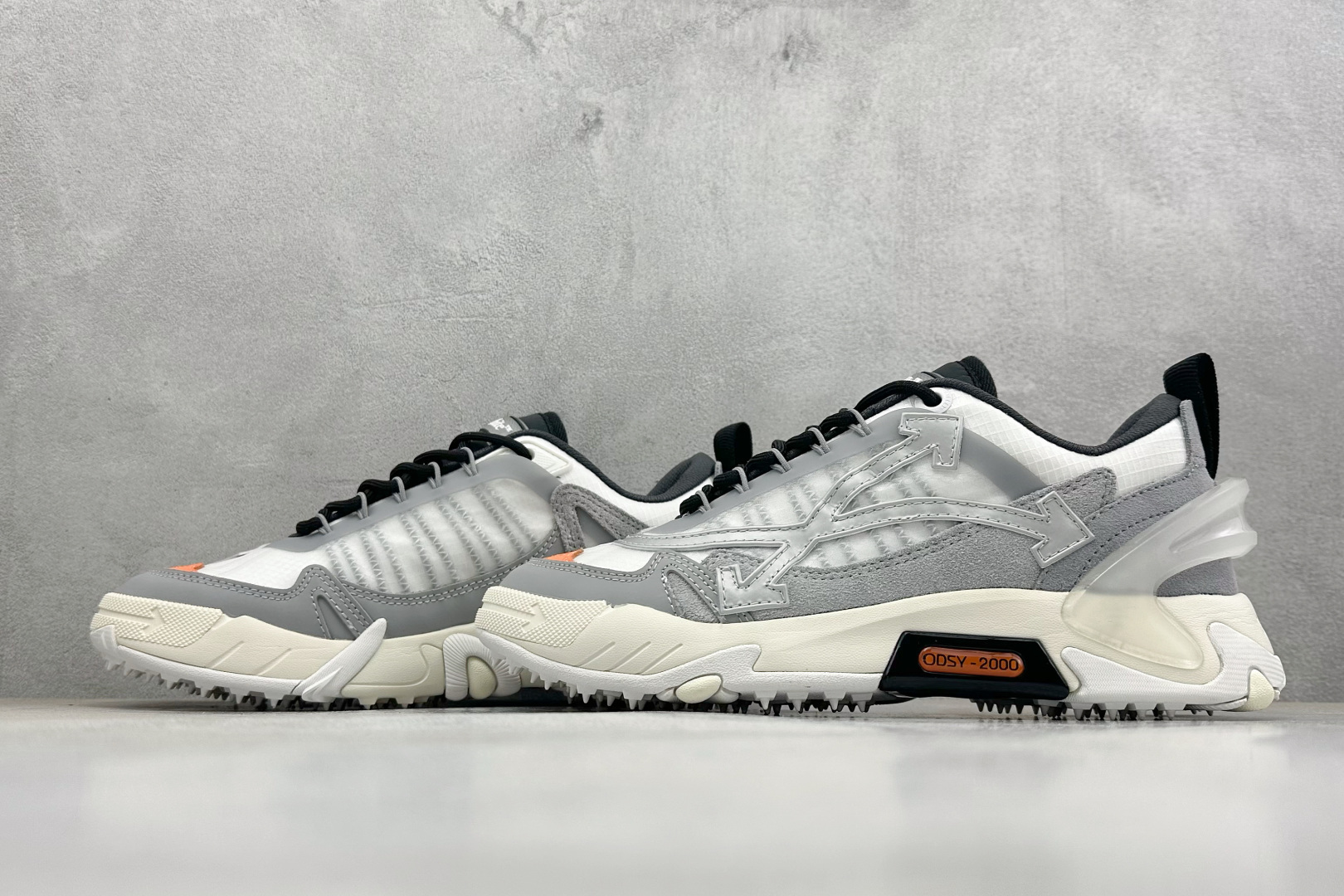 380 S版OFF-WHITE-ODSY 圆头系带 耐磨 低帮生活休闲鞋 OWIA190F23FAB