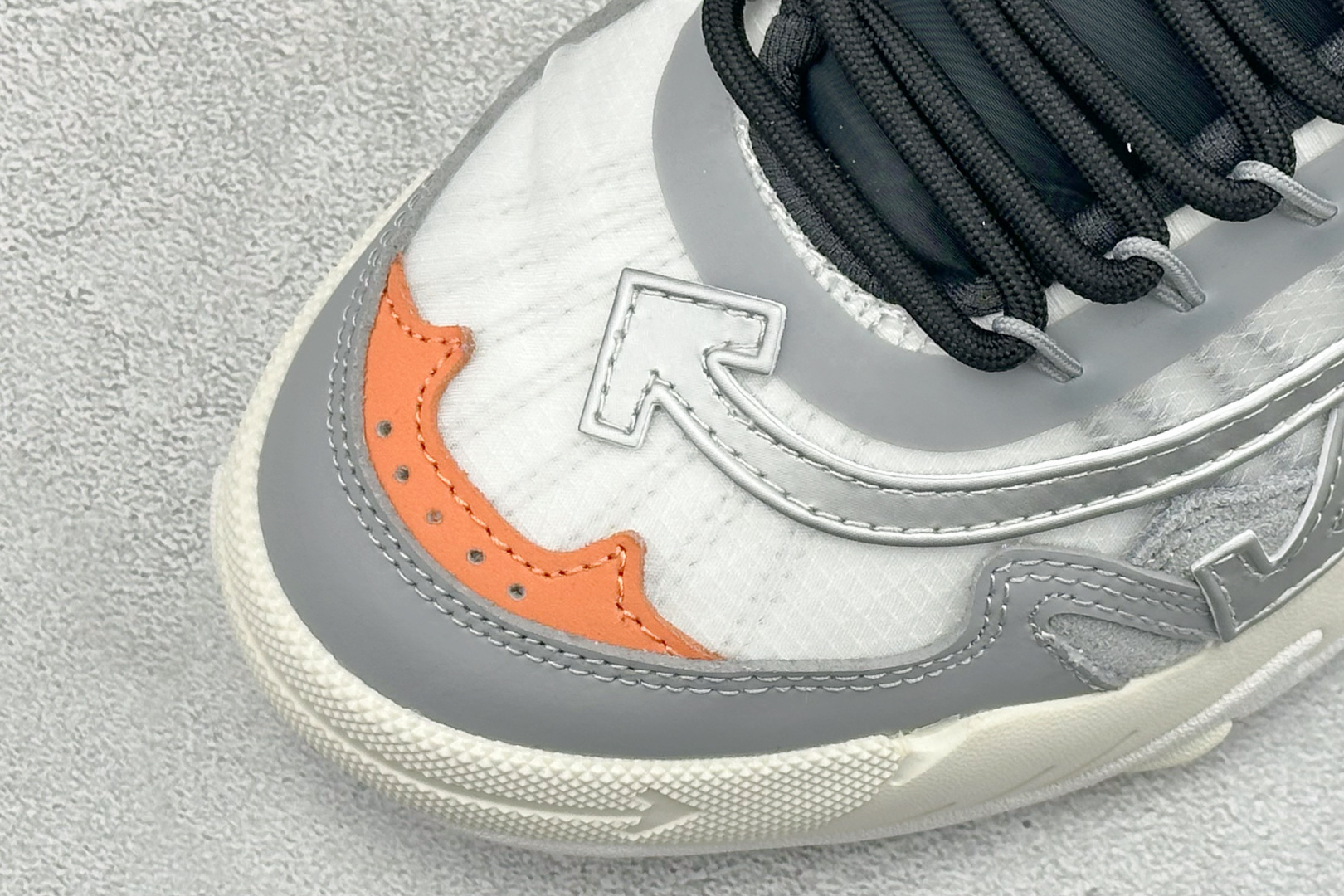 380 S版OFF-WHITE-ODSY 圆头系带 耐磨 低帮生活休闲鞋 OWIA190F23FAB