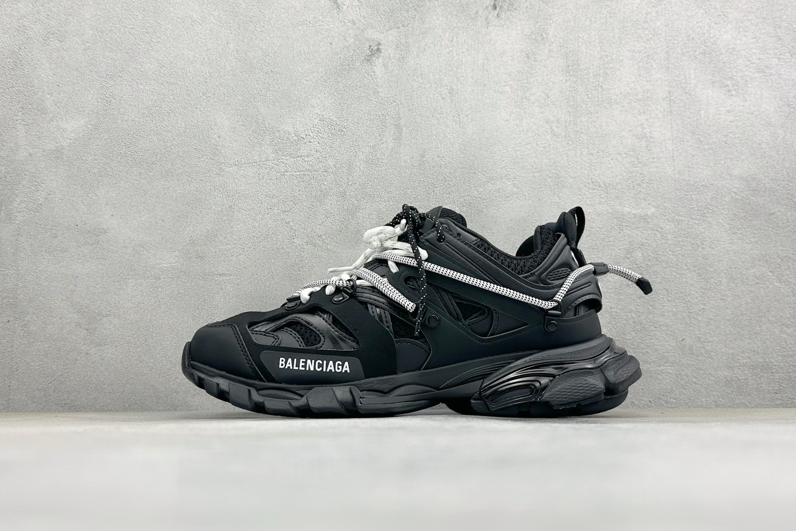 OBalenciaga Sneaker Tess s.Gomma 巴黎3.0 三代户外网面概念鞋 800592WTRHK OBalenciaga Sneaker Tess s.Gomma 巴黎3.0 三代户外网面概念鞋 800592WTRHK