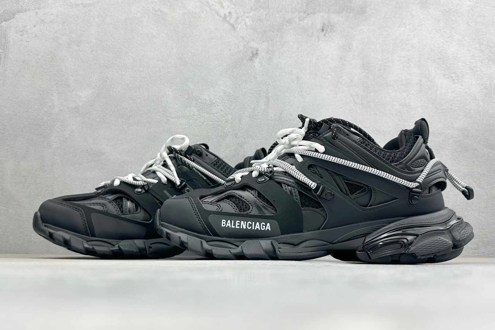 OBalenciaga Sneaker Tess s.Gomma 巴黎3.0 三代户外网面概念鞋 800592WTRHK OBalenciaga Sneaker Tess s.Gomma 巴黎3.0 三代户外网面概念鞋 800592WTRHK