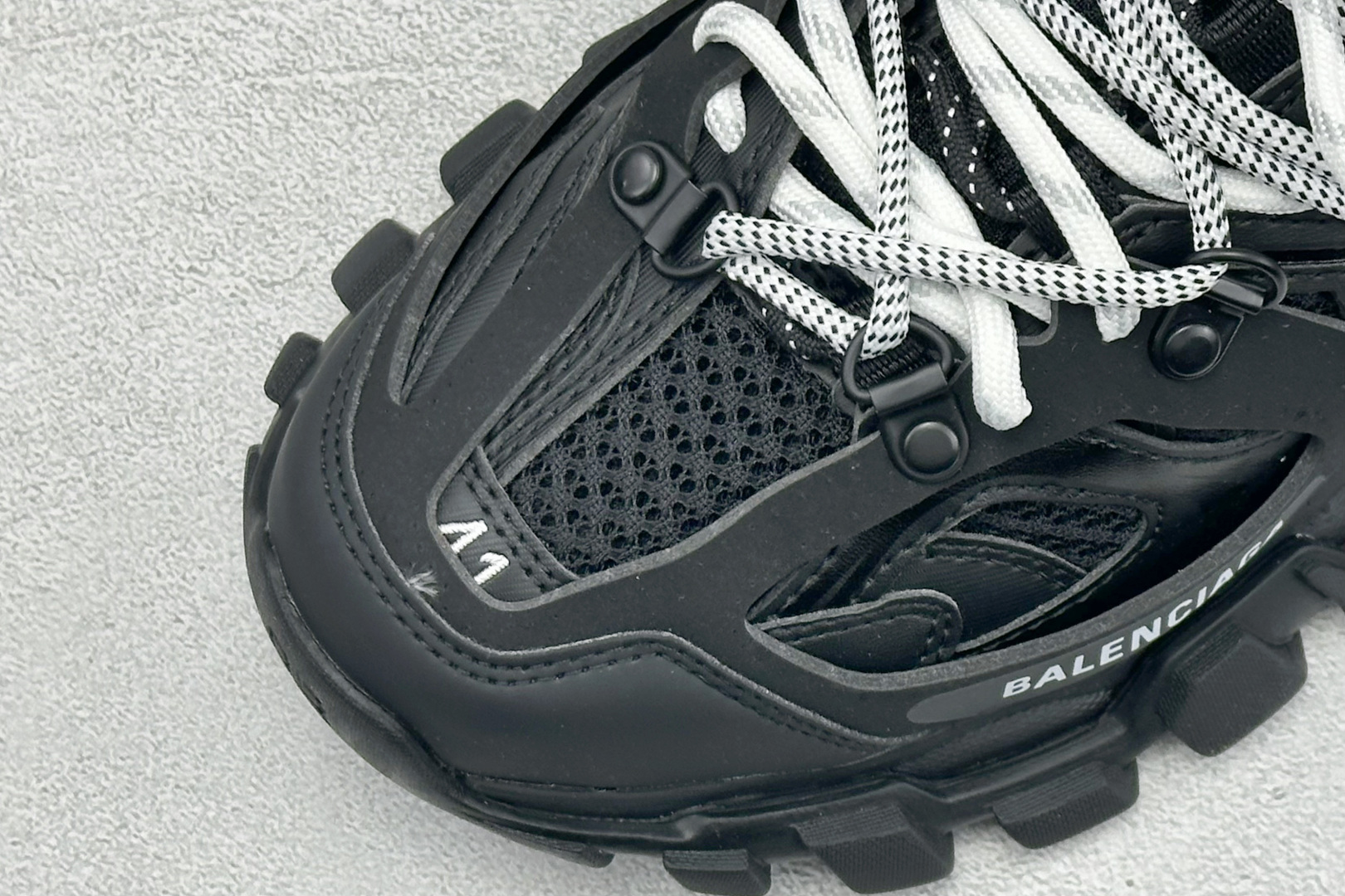 OBalenciaga Sneaker Tess s.Gomma 巴黎3.0 三代户外网面概念鞋 800592WTRHK OBalenciaga Sneaker Tess s.Gomma 巴黎3.0 三代户外网面概念鞋 800592WTRHK