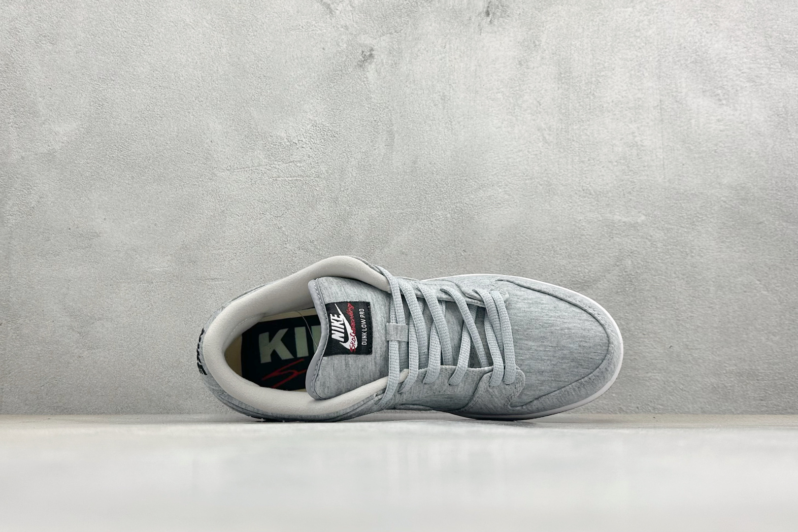 K版Nike SB Dunk Low 灰色 低帮休闲板鞋 IF0673-001 K版Nike SB Dunk Low 灰色 低帮休闲板鞋 IF0673-001
