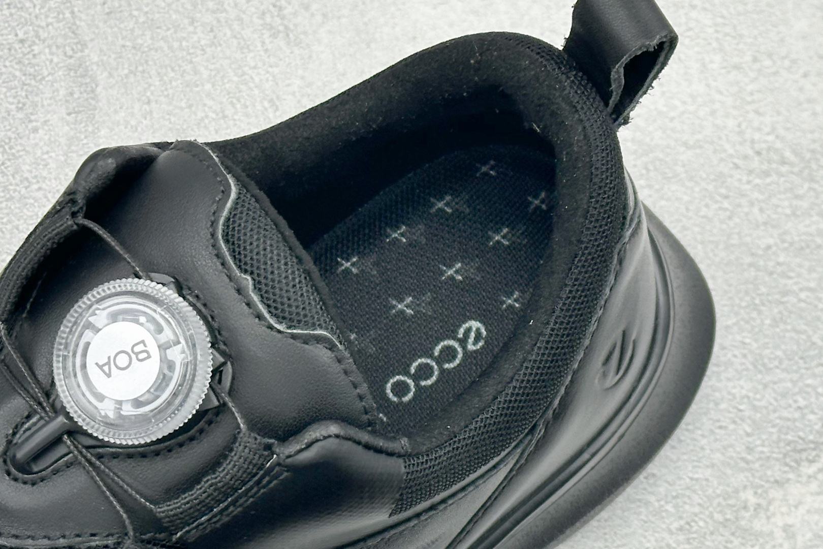 260 W1版Ecco/爱步 Biom 2.2系列 旋转扣皮面经典百搭时尚休闲鞋 830864