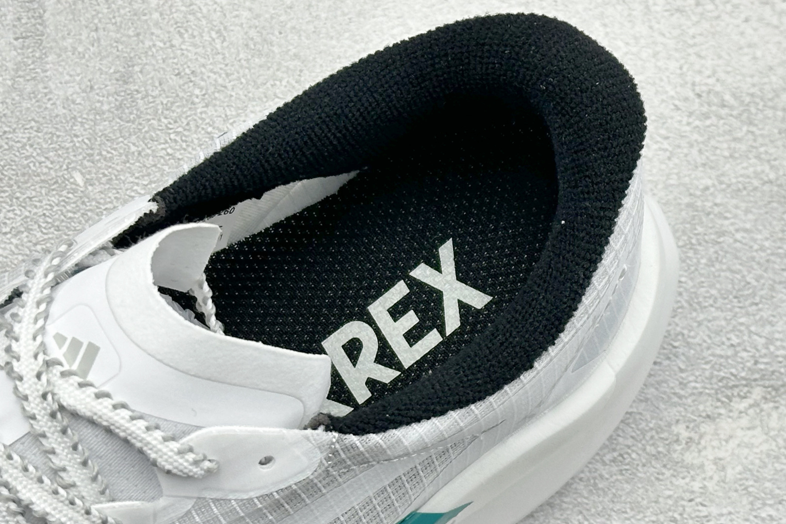 Adidas Terrex Agravic TT 阿迪达斯透气缓震跑步鞋 HP7091 Adidas Terrex Agravic TT 阿迪达斯透气缓震跑步鞋 HP7091