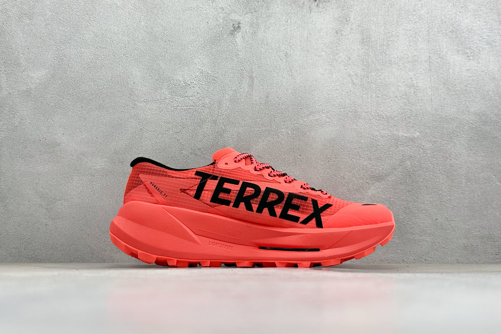 Adidas Terrex Agravic TT 阿迪达斯透气缓震跑步鞋 HP4492 Adidas Terrex Agravic TT 阿迪达斯透气缓震跑步鞋 HP4492