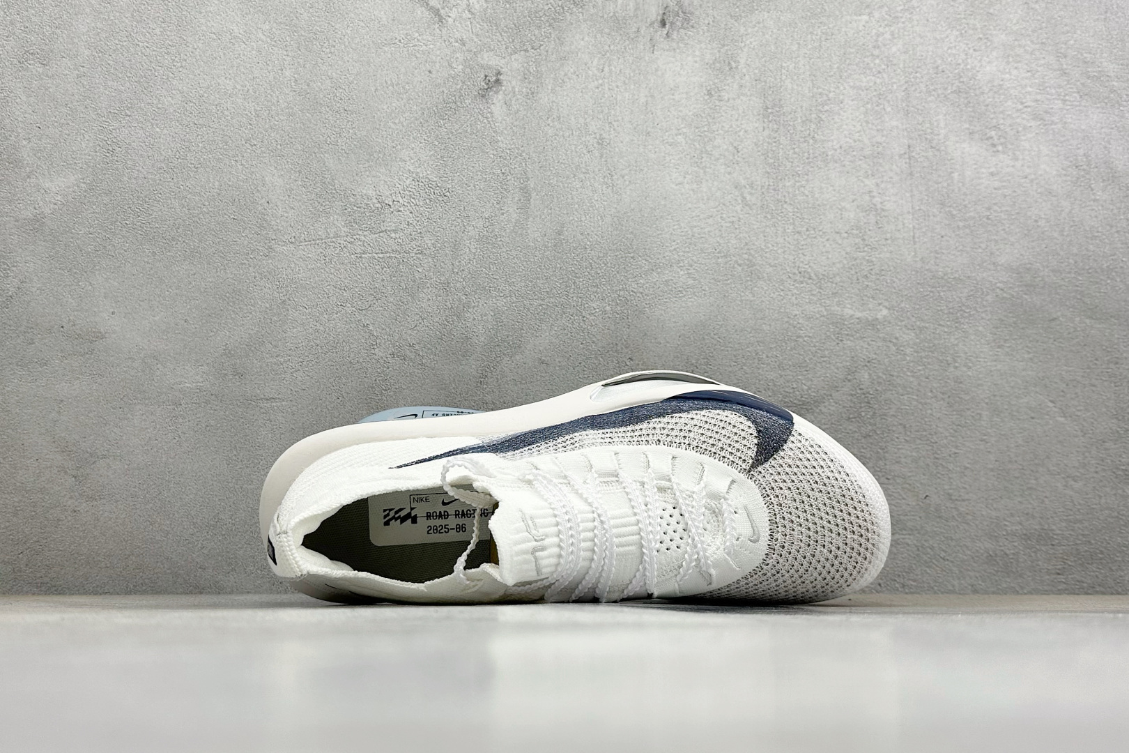 Nike Air Zoom Alphafly Next% 3 Gridiron 舒适 涤纶织物减震透气轻便回弹 低帮跑步鞋 FD8311-101 Nike Air Zoom Alphafly Next% 3 Gridiron 舒适 涤纶织物减震透气轻便回弹 低帮跑步鞋 FD8311-101