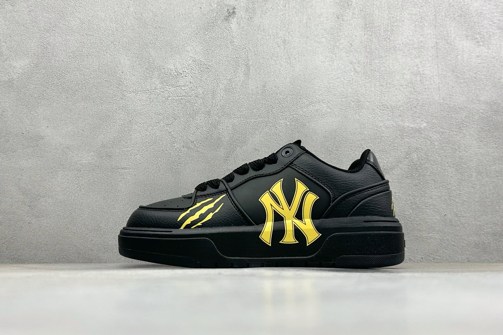 210 MLB NY 印花网红学长老爹鞋 定制涂鸦恶作剧 3ASXCA12N