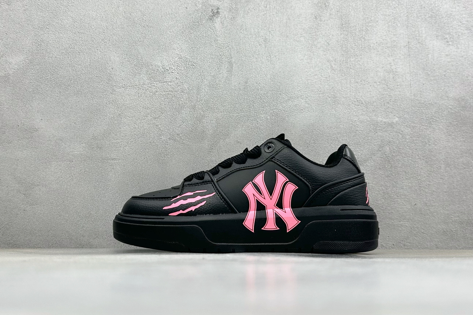 210 MLB NY 印花网红学长老爹鞋 定制涂鸦恶作剧 3ASXCA12N