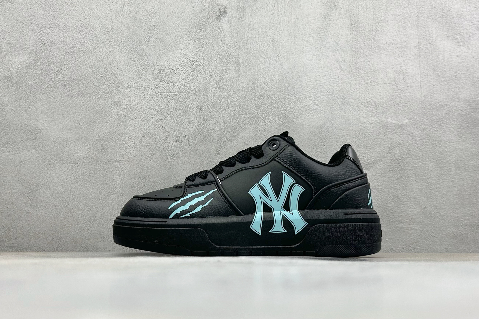 210 MLB NY 印花网红学长老爹鞋 定制涂鸦恶作剧 3ASXCA12N
