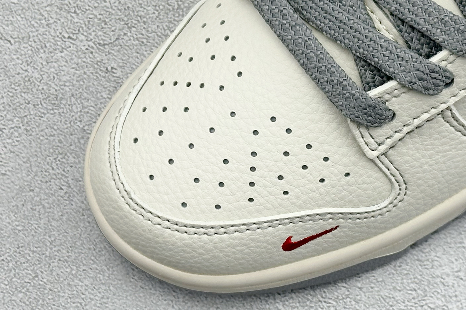 Nike Dunk Low Retro NK联名 周年高端定制 低帮休闲板鞋 HH7518-084 Nike Dunk Low Retro NK联名 周年高端定制 低帮休闲板鞋 HH7518-084