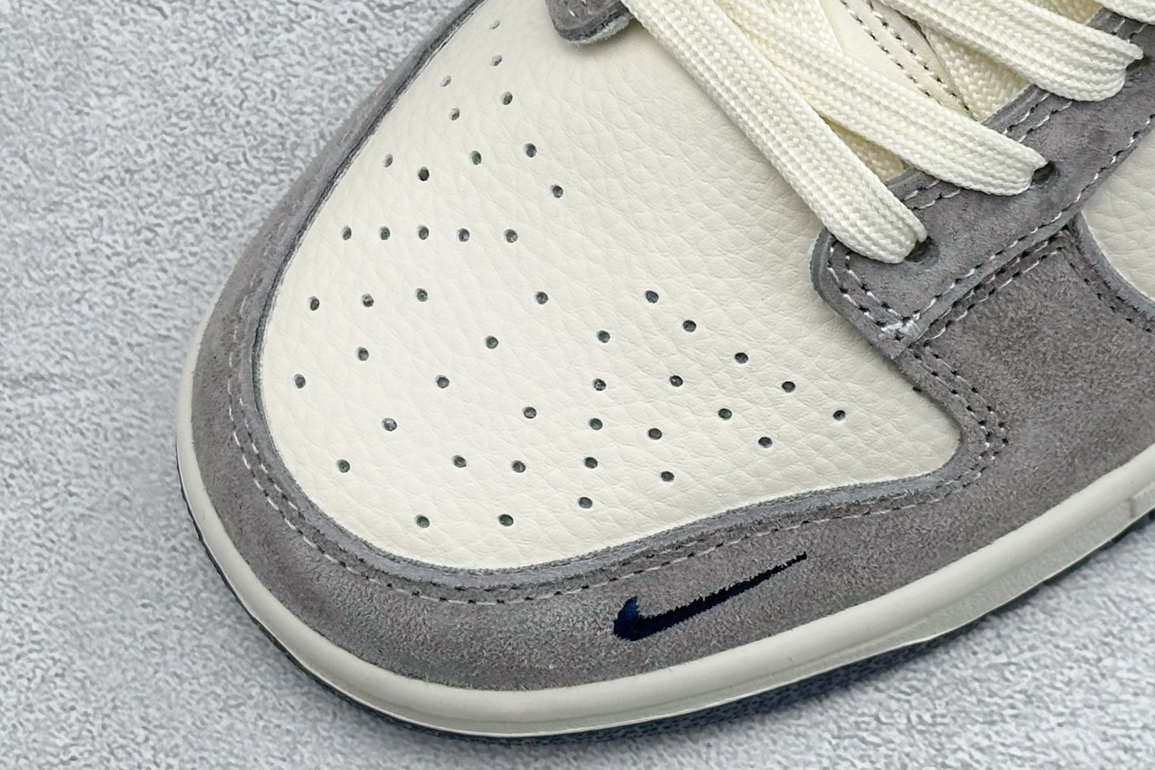 奶咖暴力熊Dunk 把温柔与潮酷焊在脚上 TX1688-007