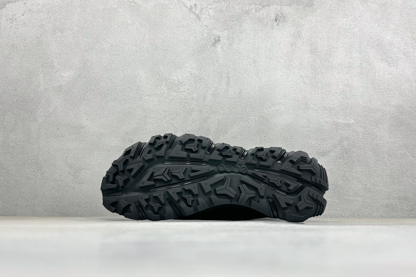 260 Ecco爱步-新款透气户外耐磨健步运动鞋 牛皮鞋面拼接透气网布防泼水-Chinese UA Cheap High Quatity Brand Clothes Bags handbags Sneakers wholesale wholesaler seller from China Factory suppliers Fashion Clothing Shoes best Quality Beautiful Price 260 Ecco爱步-新款透气户外耐磨健步运动鞋 牛皮鞋面拼接透气网布防泼水