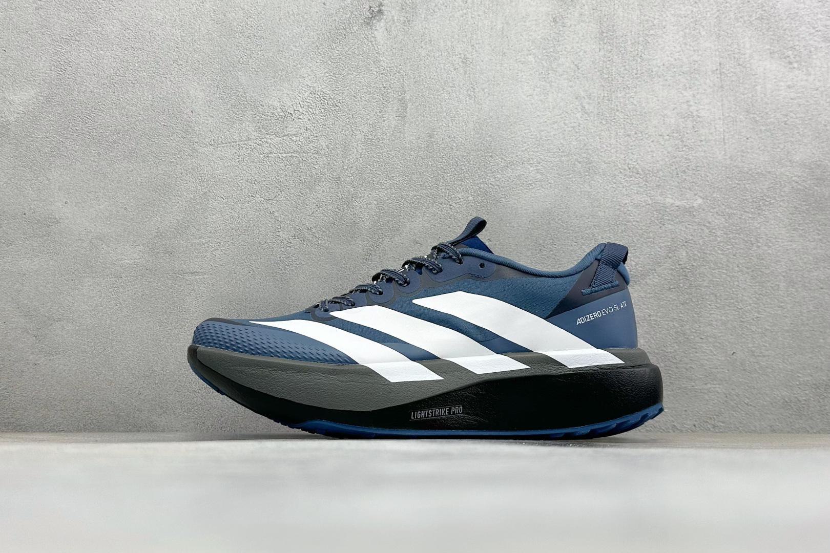 TY版AD ADIZERO EVO SL ATR 阿迪超轻透气缓震跑鞋 KK0355 TY版AD ADIZERO EVO SL ATR 阿迪超轻透气缓震跑鞋 KK0355