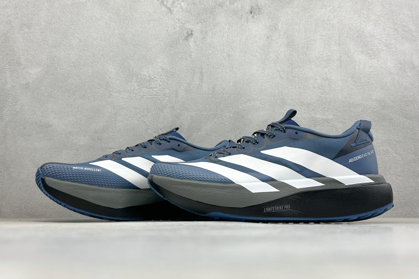 TY版AD ADIZERO EVO SL ATR 阿迪超轻透气缓震跑鞋 KK0355-莆田鞋,莆田鞋货源,高仿鞋,高仿鞋货源,安福档口,莆田高仿鞋,莆田鞋批发,高仿鞋批发,莆田高仿运动鞋,高仿运动鞋,莆田运动鞋 TY版AD ADIZERO EVO SL ATR 阿迪超轻透气缓震跑鞋 KK0355