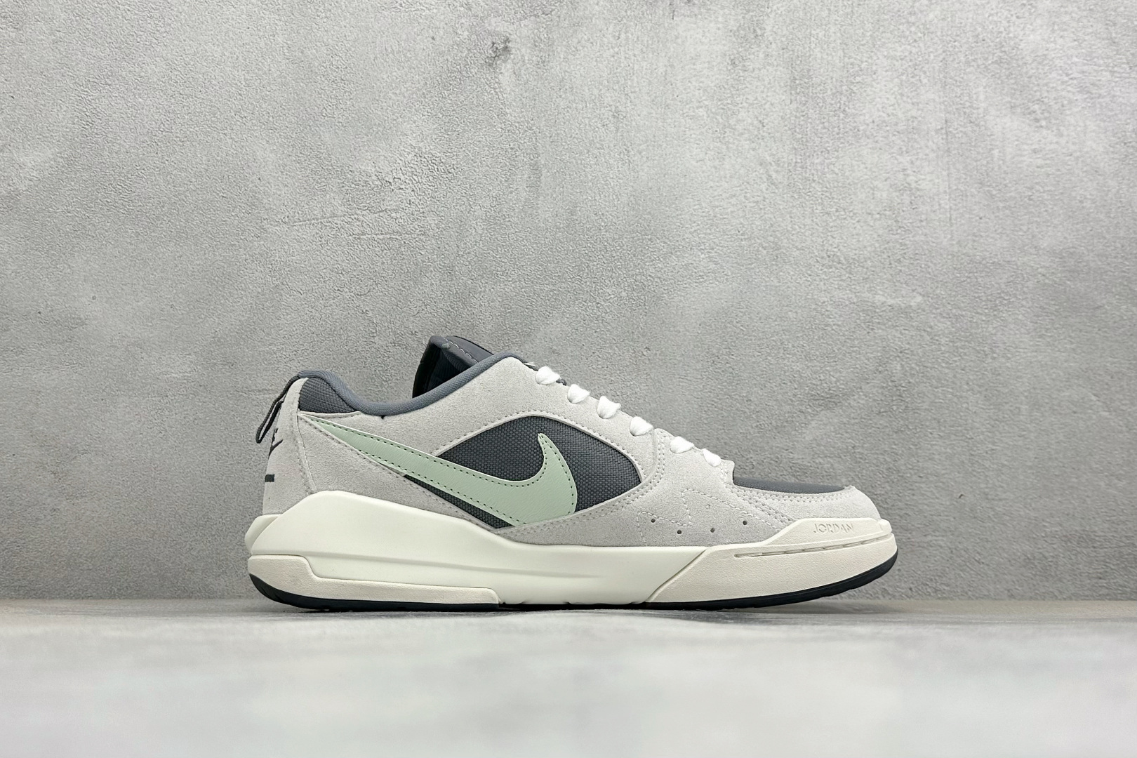 190 AD版Jordan CMFT ERA 舒适简约低帮运动板鞋 HQ0506-003