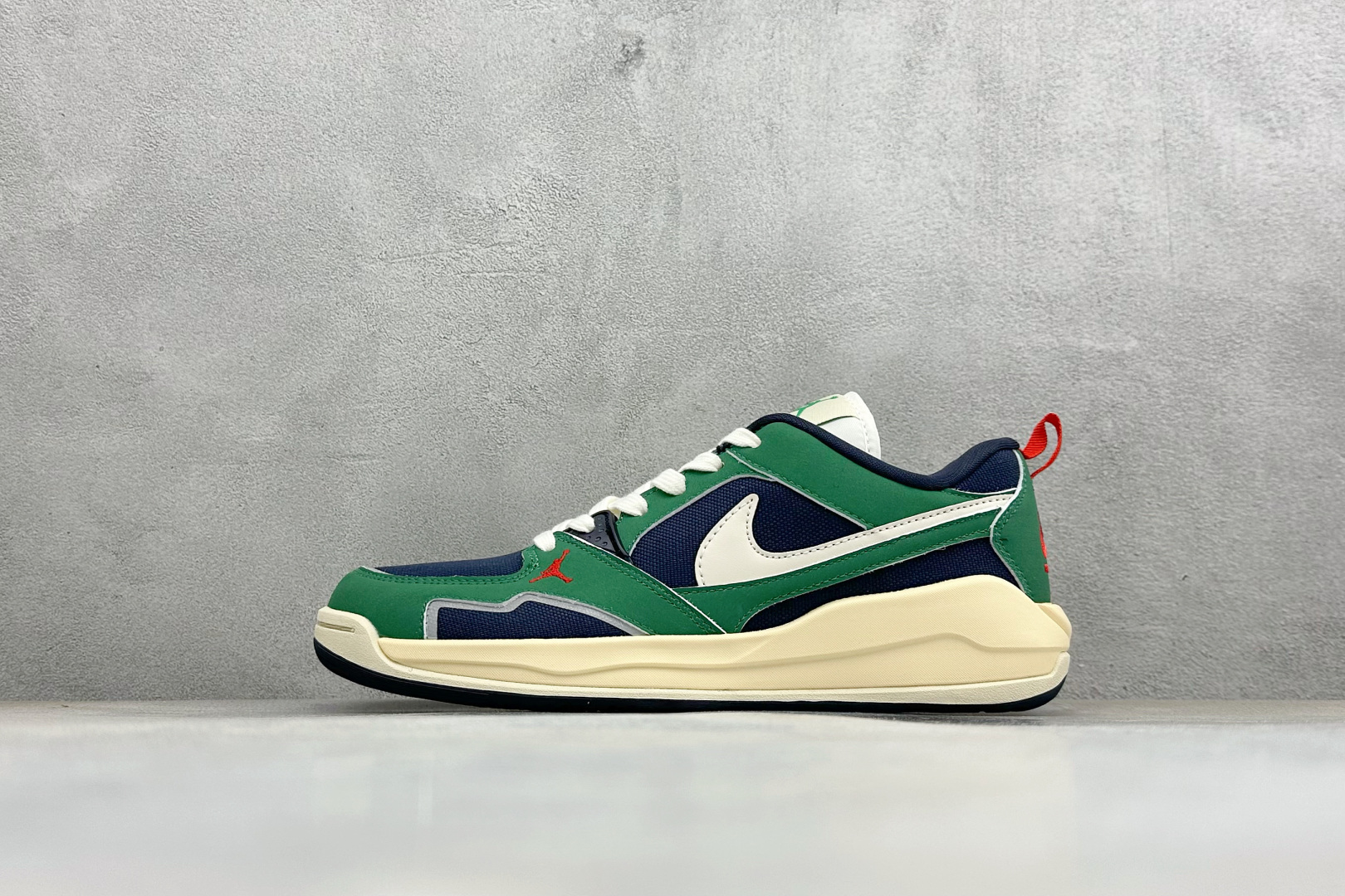 AD版Jordan CMFT ERA 舒适简约低帮运动板鞋 HJ6777-400