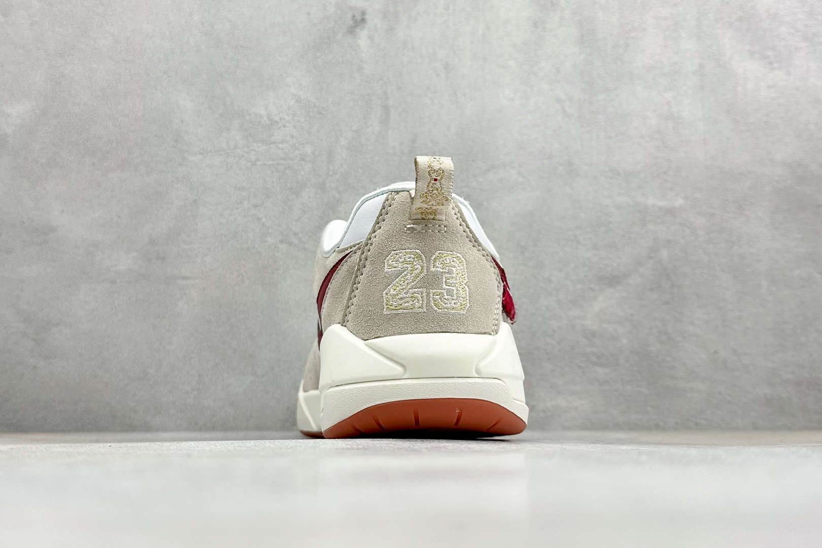 AD版Jordan CMFT ERA 舒适简约低帮运动板鞋 IQ3473-161 AD版Jordan CMFT ERA 舒适简约低帮运动板鞋 IQ3473-161