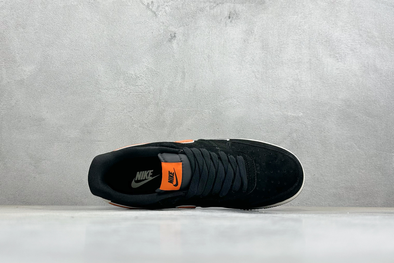 SC版Nike Air Force 1'07 Low 黑橙潮步 空军一号低帮休闲板鞋 FV3694-107 SC版Nike Air Force 1'07 Low 黑橙潮步 空军一号低帮休闲板鞋 FV3694-107