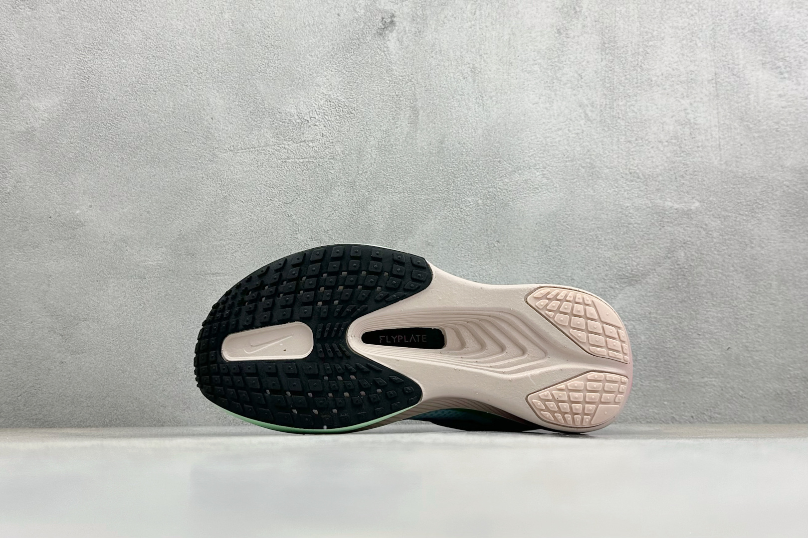 Nk Zoom Fly 6 耐克超弹轻盈跑步鞋 FN8454-402