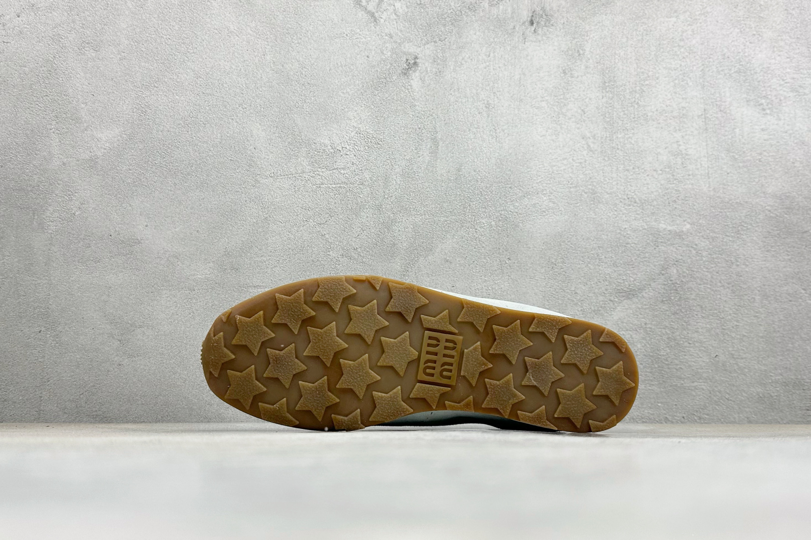200 MiuMiu Plume 缪缪平底系带薄底低帮生活休闲德训鞋 蓝色-Chinese UA Cheap High Quatity Brand Clothes Bags handbags Sneakers wholesale wholesaler seller from China Factory suppliers Fashion Clothing Shoes best Quality Beautiful Price 200 MiuMiu Plume 缪缪平底系带薄底低帮生活休闲德训鞋 蓝色