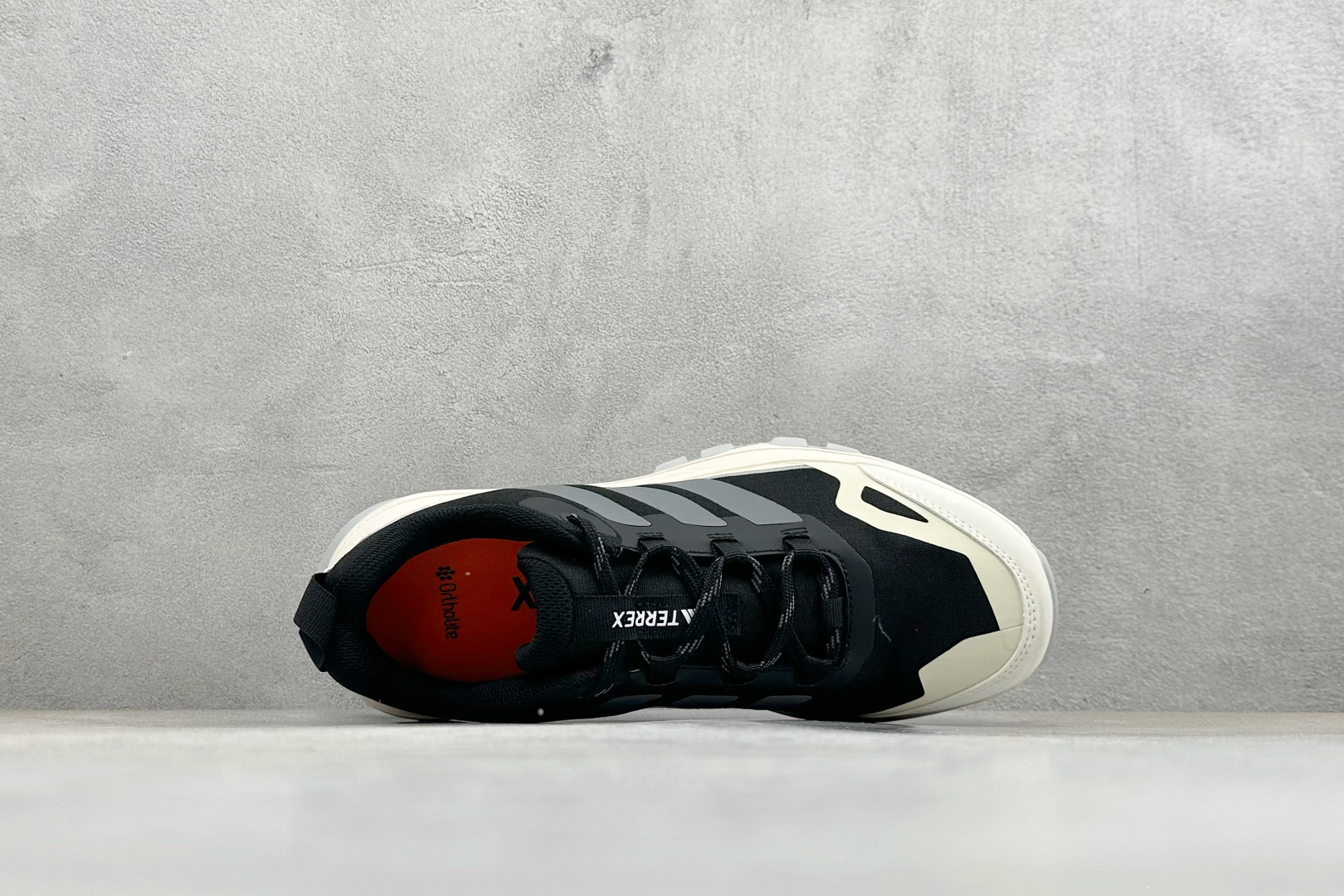 Adidas Terrex Skychaser Ax5 舒适柔软 低帮休闲登山鞋 JQ6724 Adidas Terrex Skychaser Ax5 舒适柔软 低帮休闲登山鞋 JQ6724