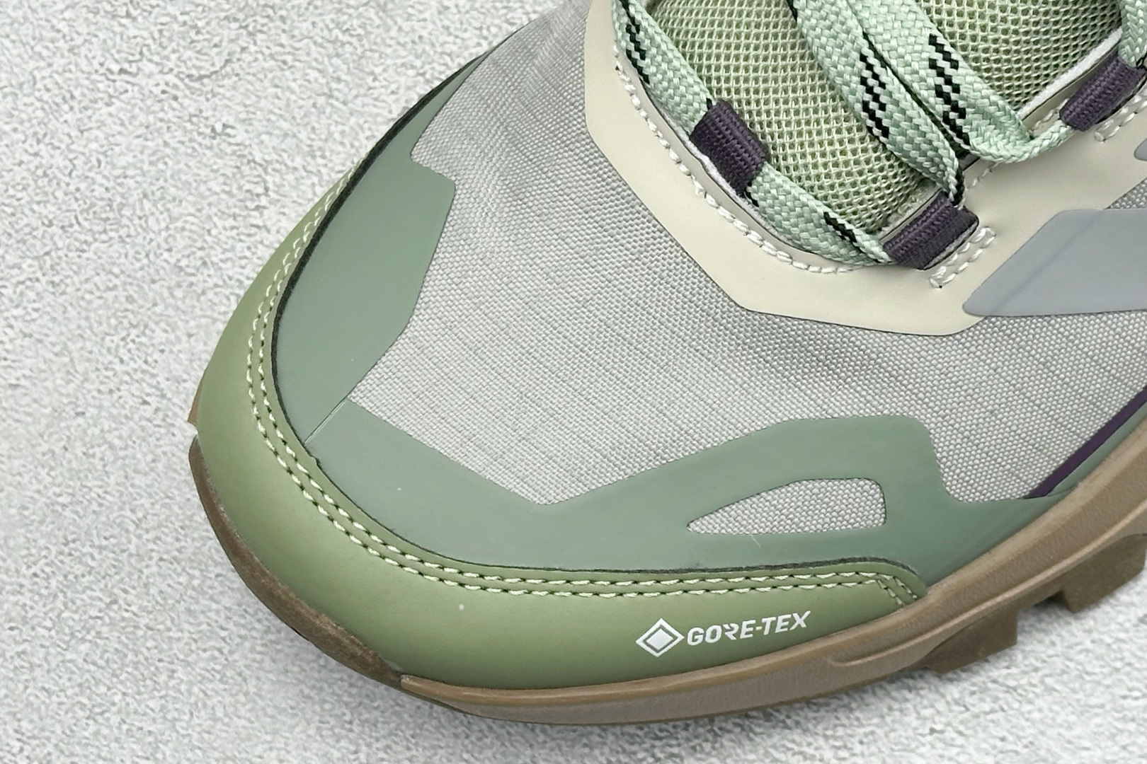 Adidas Terrex Skychaser Ax5 舒适柔软 低帮休闲登山鞋 JQ2227 Adidas Terrex Skychaser Ax5 舒适柔软 低帮休闲登山鞋 JQ2227