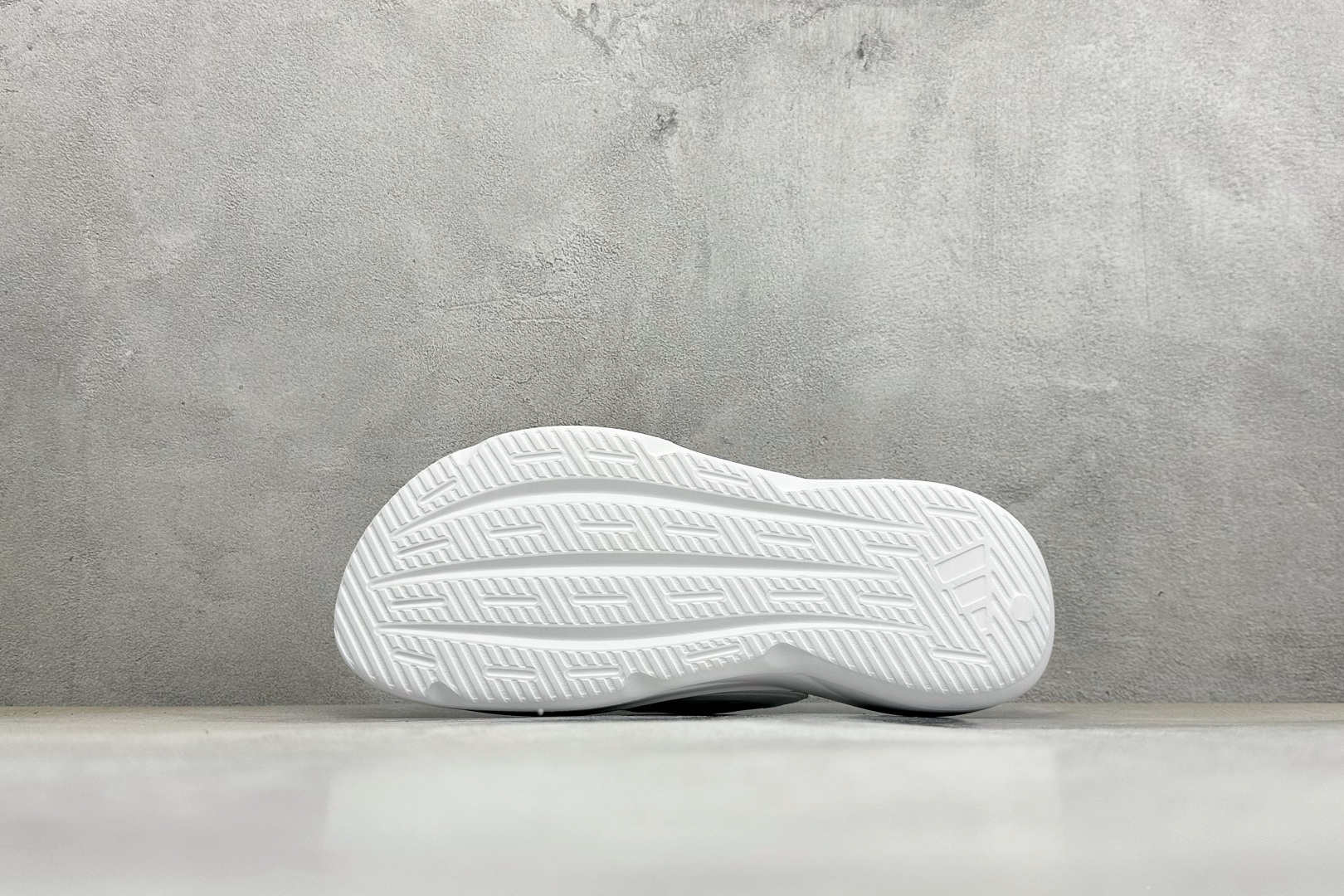 Adidas LIGHTBLAZE SLIDESP 运动休闲舒适拖鞋 JS3584 Adidas LIGHTBLAZE SLIDESP 运动休闲舒适拖鞋 JS3584