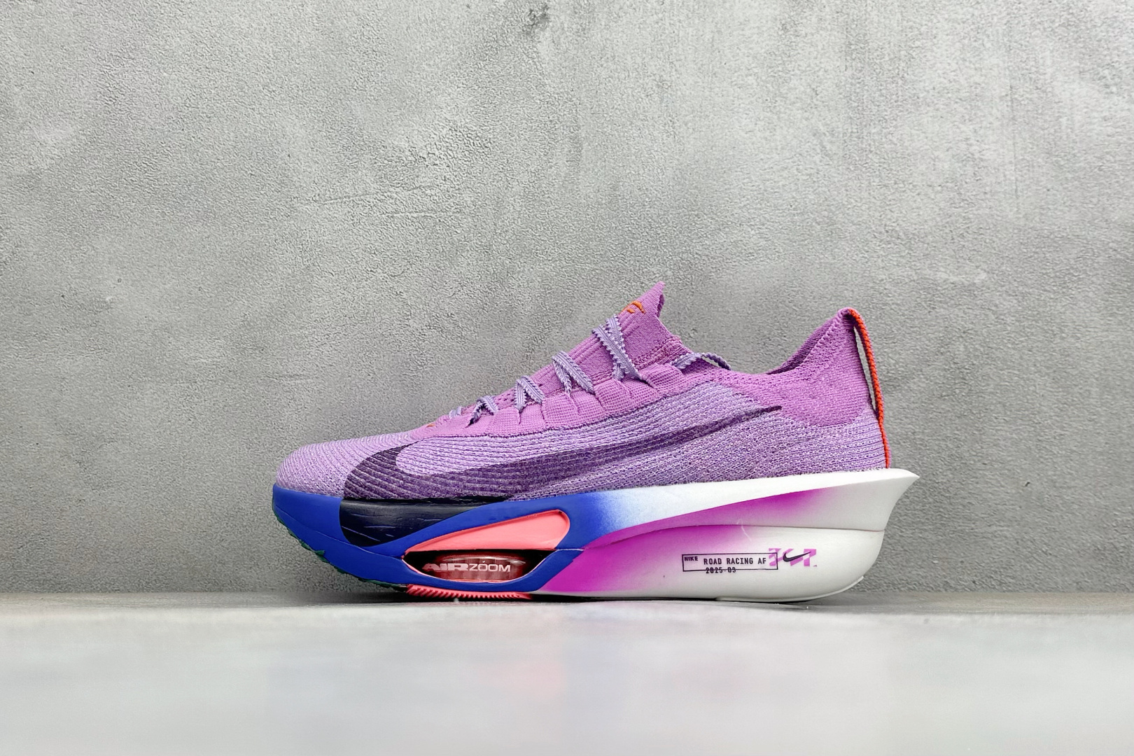 Nike Zoom VaporFly Next% 3 ”Prototype” 全新超级马拉松跑鞋 FD8315-500 Nike Zoom VaporFly Next% 3 ”Prototype” 全新超级马拉松跑鞋 FD8315-500