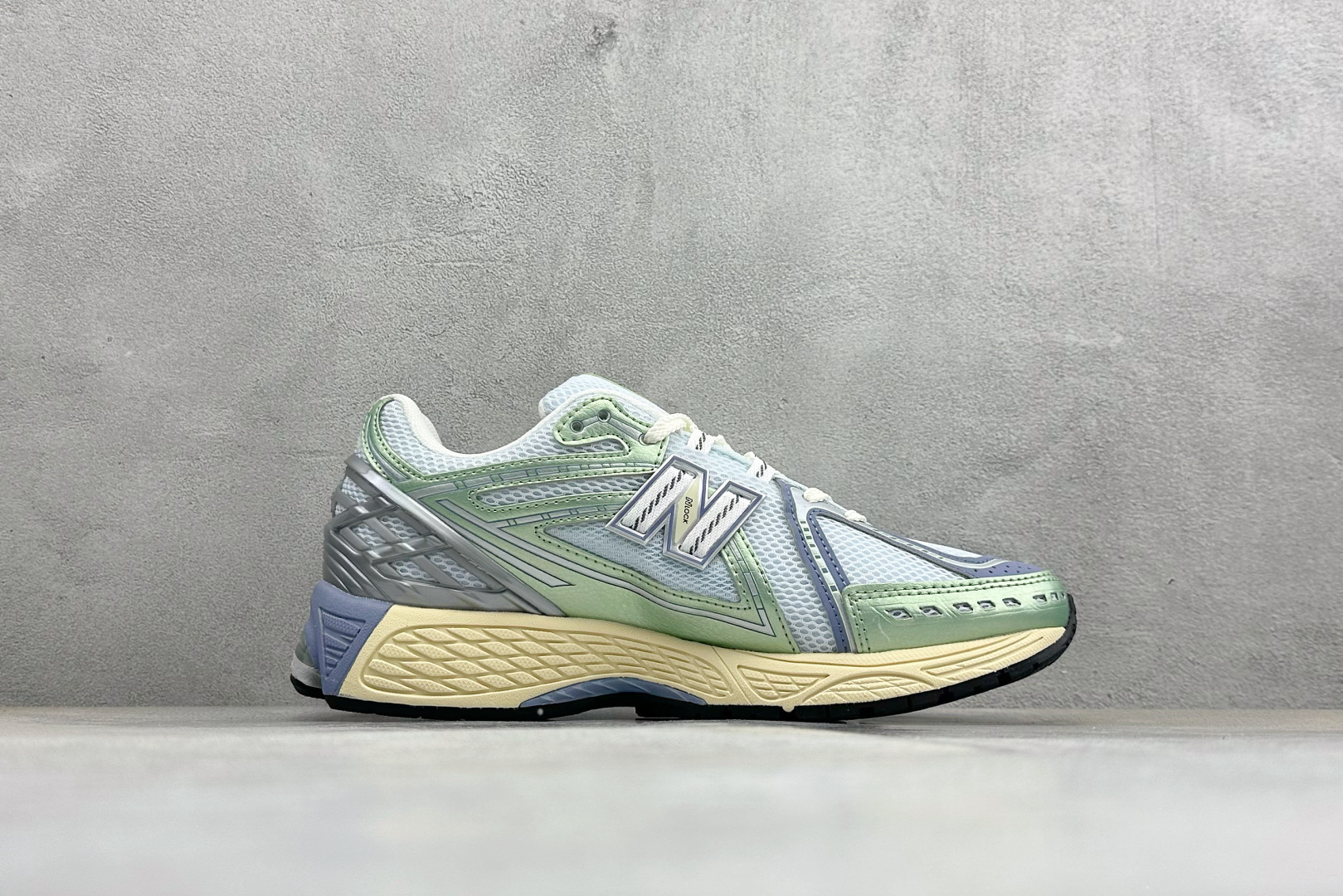 200 GS版New Balance M1906系列复古单品宝藏老爹鞋 U1906RNE-Chinese UA Cheap High Quatity Brand Clothes Bags handbags Sneakers wholesale wholesaler seller from China Factory suppliers Fashion Clothing Shoes best Quality Beautiful Price 200 GS版New Balance M1906系列复古单品宝藏老爹鞋 U1906RNE
