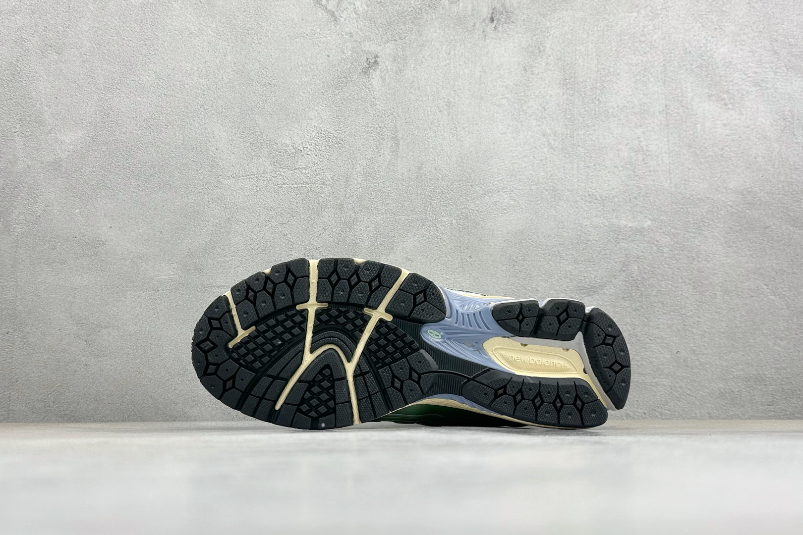 200 GS版New Balance M1906系列复古单品宝藏老爹鞋 U1906RNE-Chinese UA Cheap High Quatity Brand Clothes Bags handbags Sneakers wholesale wholesaler seller from China Factory suppliers Fashion Clothing Shoes best Quality Beautiful Price 200 GS版New Balance M1906系列复古单品宝藏老爹鞋 U1906RNE