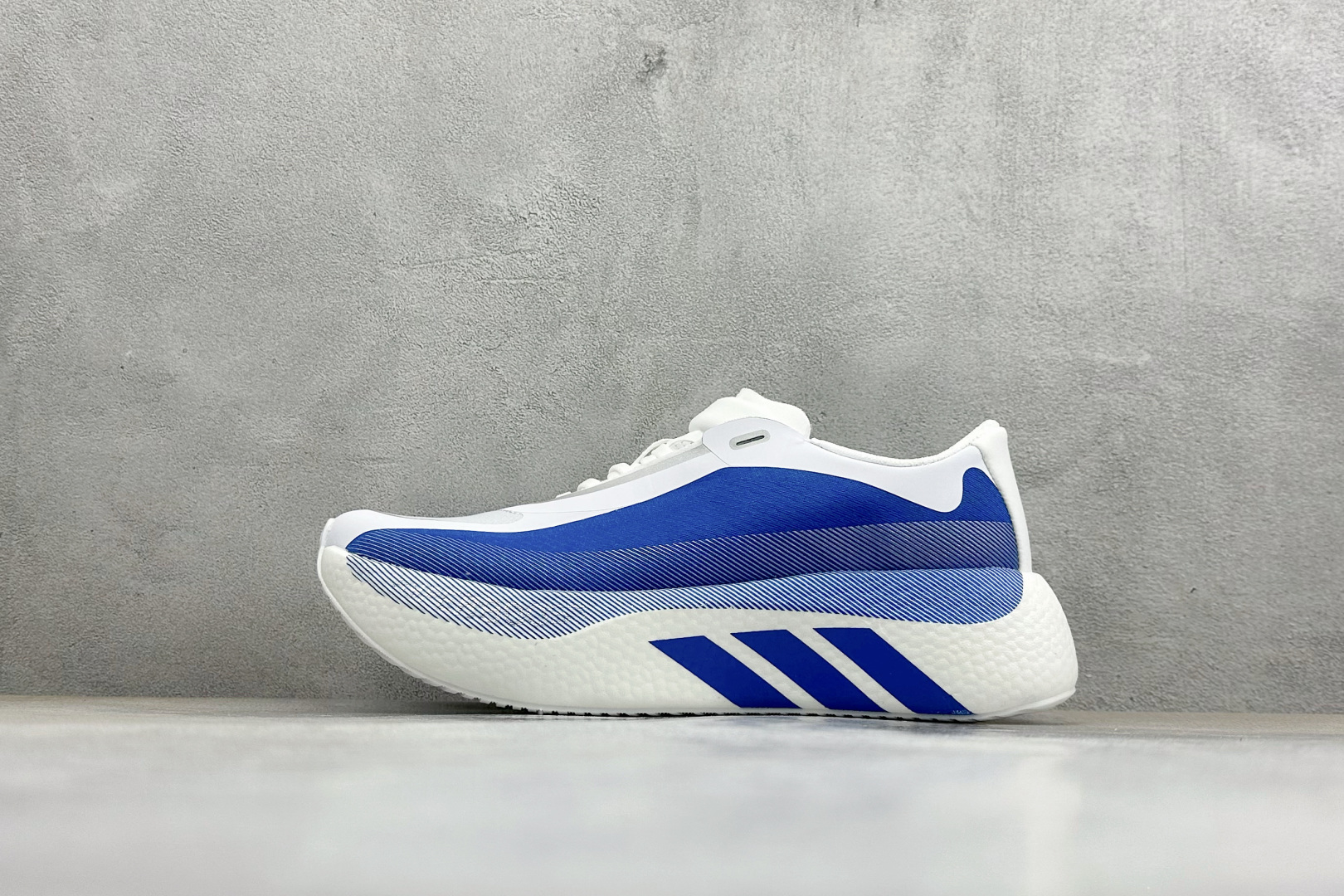 AD Hyper Boost Edge M 轻量竞速运动跑鞋 CELERMESH针织网面非常轻薄 KI1911 AD Hyper Boost Edge M 轻量竞速运动跑鞋 CELERMESH针织网面非常轻薄 KI1911