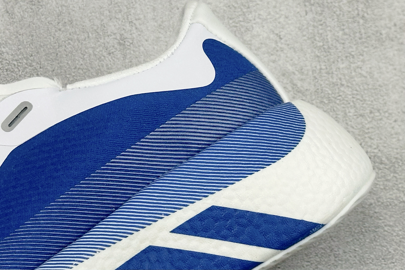 AD Hyper Boost Edge M 轻量竞速运动跑鞋 CELERMESH针织网面非常轻薄 KI1911-莆田鞋,莆田鞋货源,高仿鞋,高仿鞋货源,安福档口,莆田高仿鞋,莆田鞋批发,高仿鞋批发,莆田高仿运动鞋,高仿运动鞋,莆田运动鞋 AD Hyper Boost Edge M 轻量竞速运动跑鞋 CELERMESH针织网面非常轻薄 KI1911