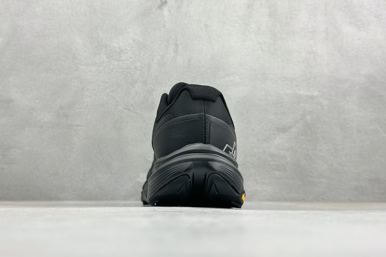 220 M版可隆KOLON SPORT 抓地V底巴斯夫轻盈KRUST越野跑鞋-Chinese UA Cheap High Quatity Brand Clothes Bags handbags Sneakers wholesale wholesaler seller from China Factory suppliers Fashion Clothing Shoes best Quality Beautiful Price 220 M版可隆KOLON SPORT 抓地V底巴斯夫轻盈KRUST越野跑鞋