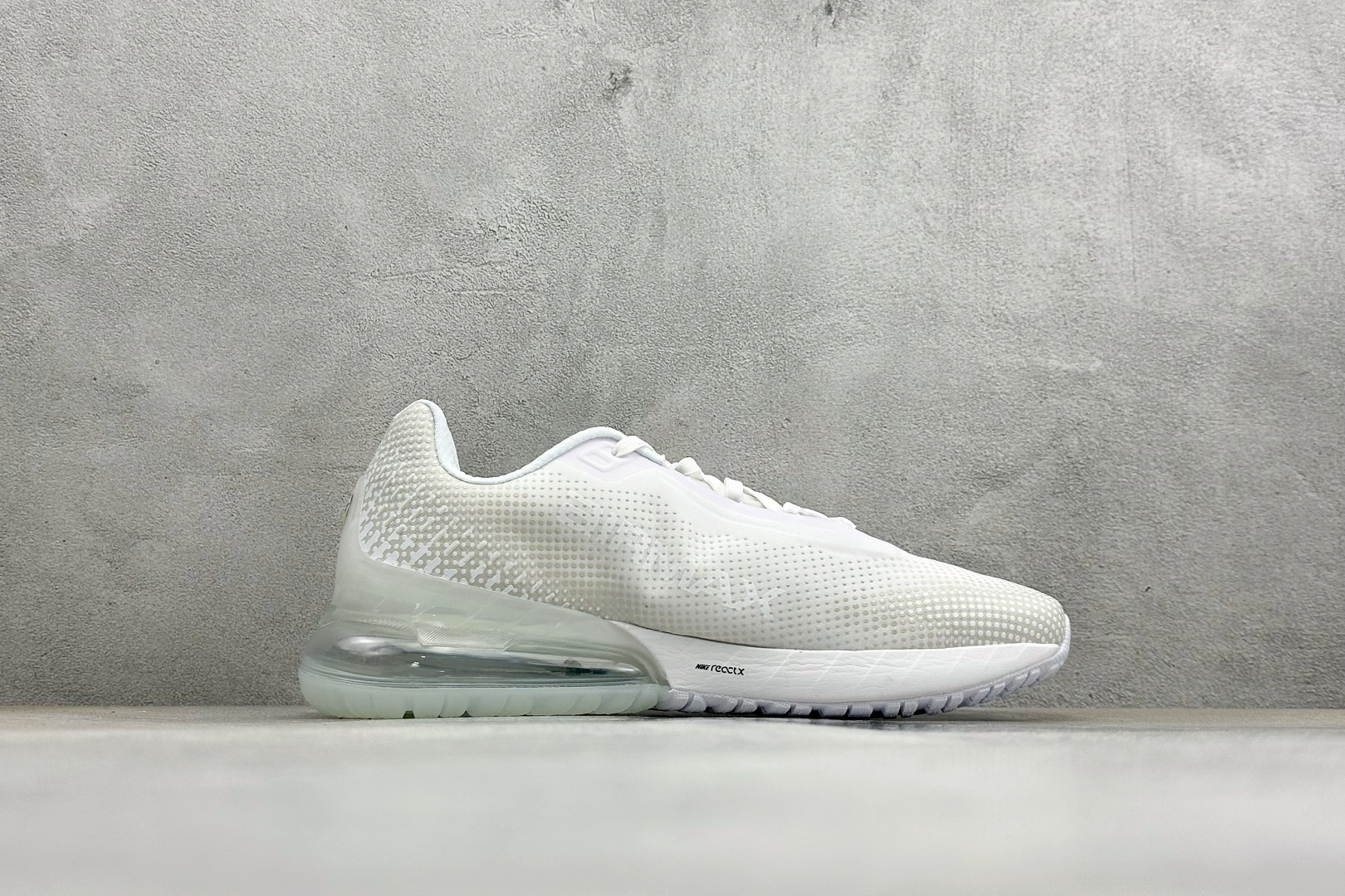 Nike Air Max Phoenix 复古子弹气垫运动跑步鞋 FZ5307-102 Nike Air Max Phoenix 复古子弹气垫运动跑步鞋 FZ5307-102
