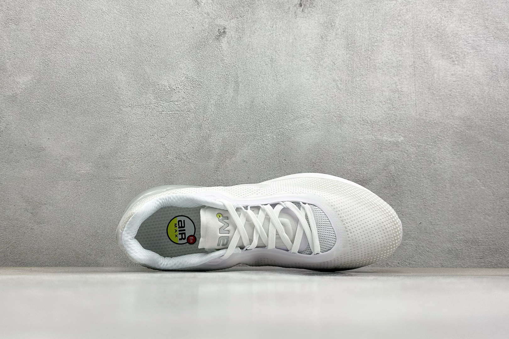 Nike Air Max Phoenix 复古子弹气垫运动跑步鞋 FZ5307-102 Nike Air Max Phoenix 复古子弹气垫运动跑步鞋 FZ5307-102